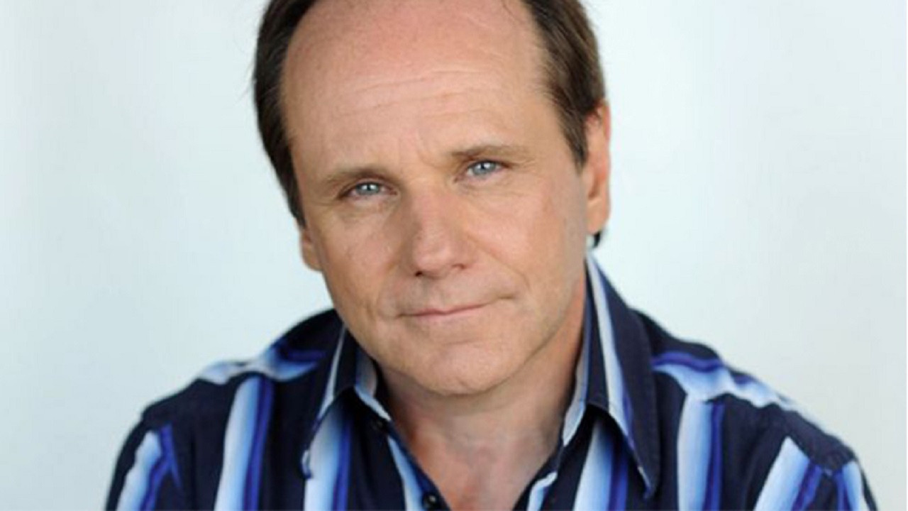 Backdrop for L'enquêteur du paranormal