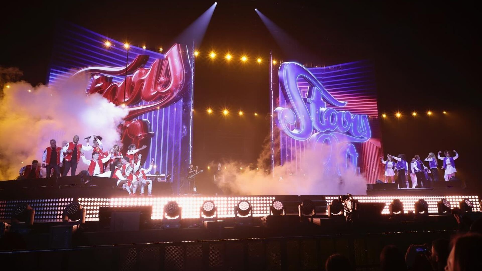 Backdrop for Stars 80 vs Stars 90, la grande battle