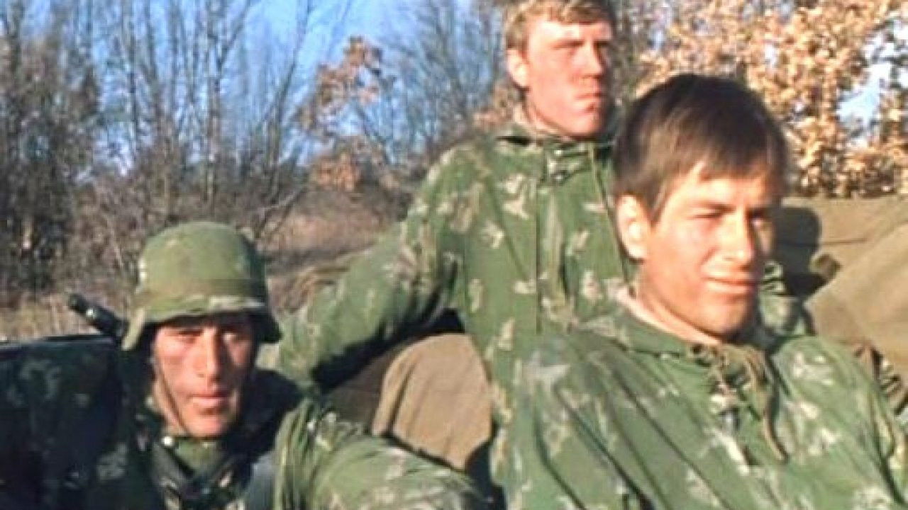 Backdrop for Mercedes Runs Away from the Chase