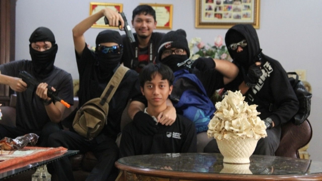 Backdrop for The Great Edelweis Robbery