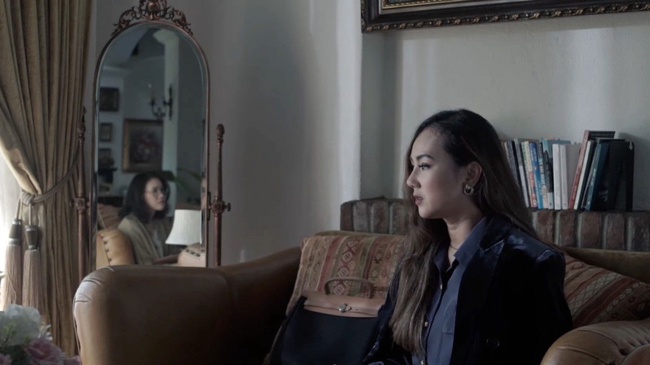 Backdrop for In Retrospect