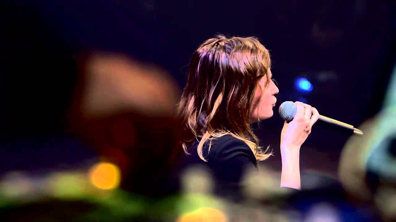 Backdrop for Christine and the Queens : Chaleur humaine