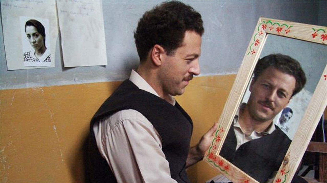 Backdrop for Mavi Gözlü Dev