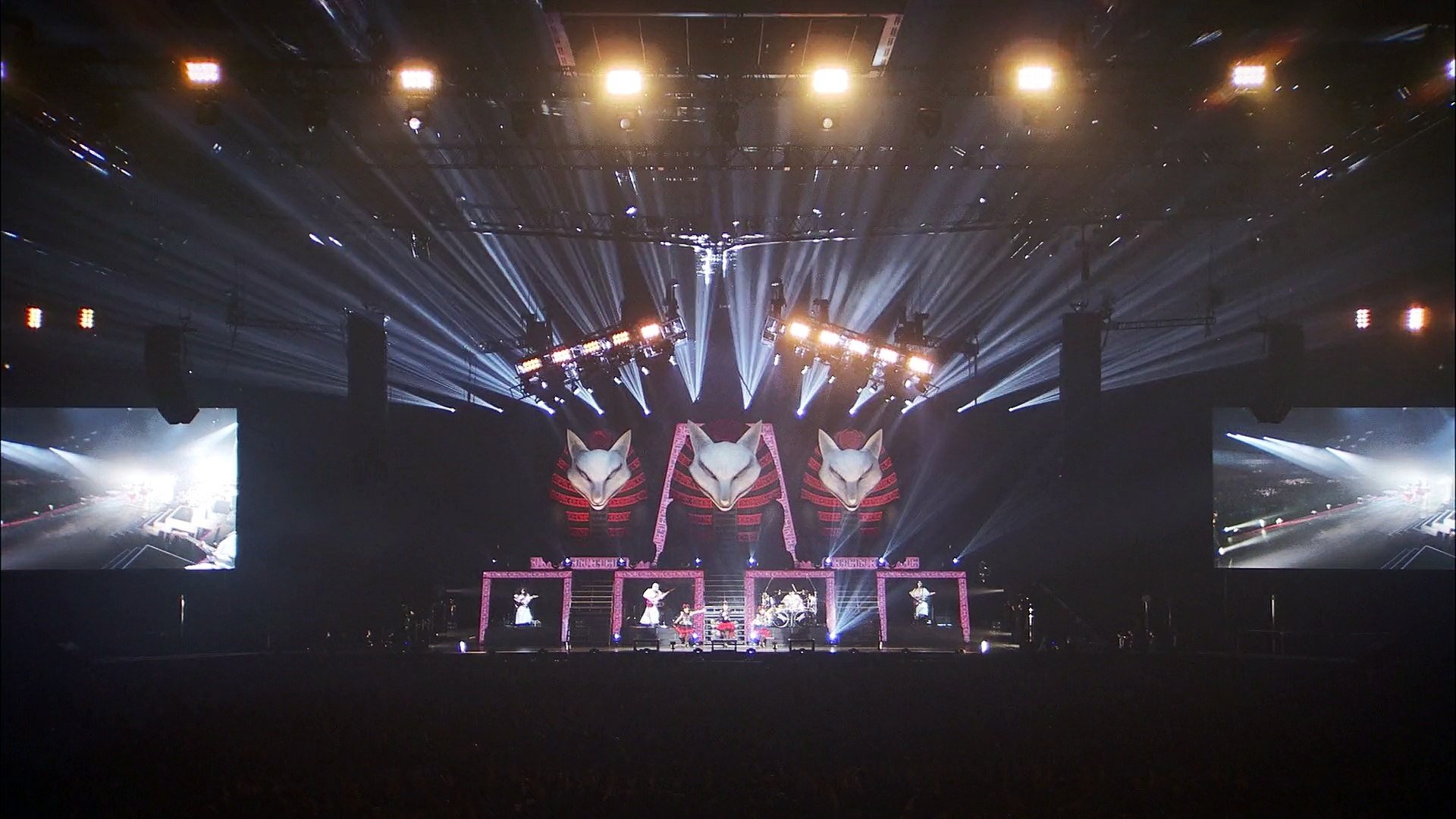 Backdrop for BABYMETAL WORLD TOUR 2015 IN JAPAN - The Final Chapter of Trilogy - Yokohama Arena