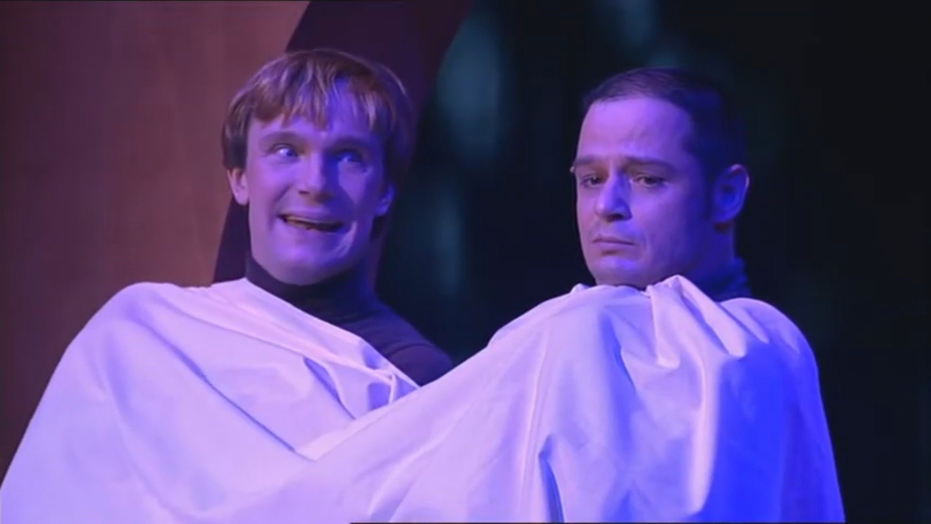 Backdrop for Droog Brood - De kip met de gouden enkels