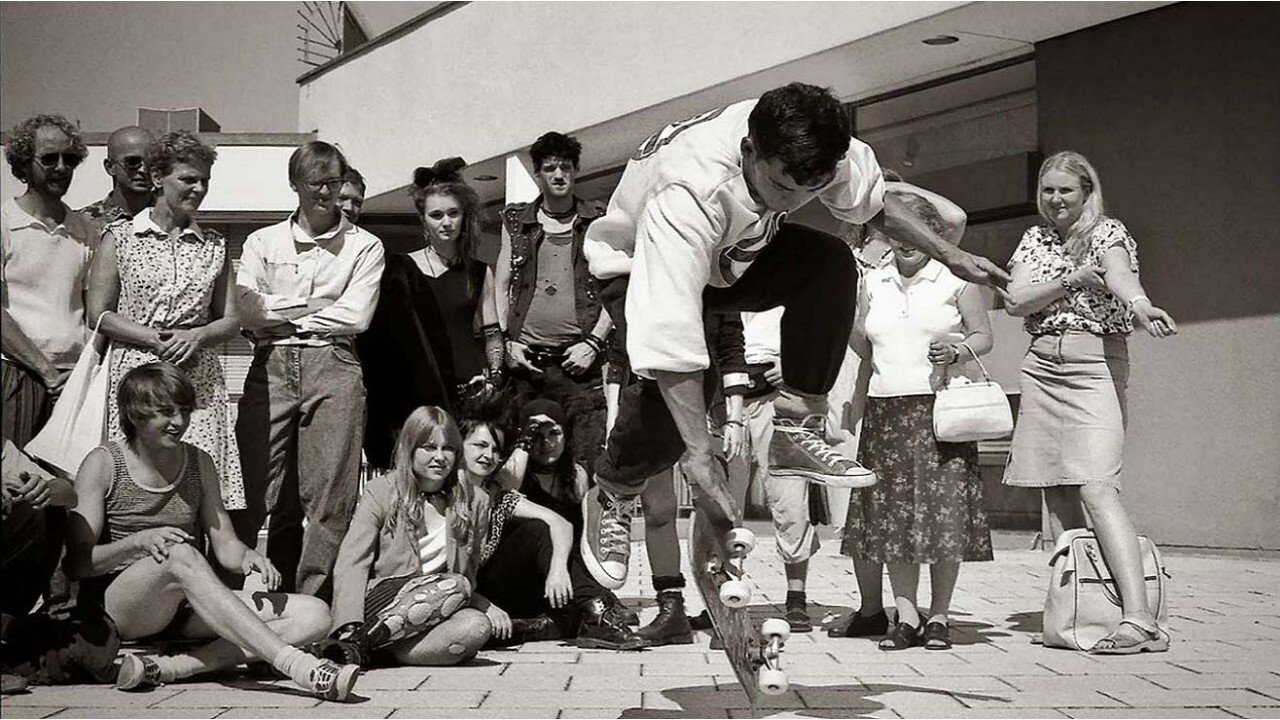 Backdrop for This Ain't California