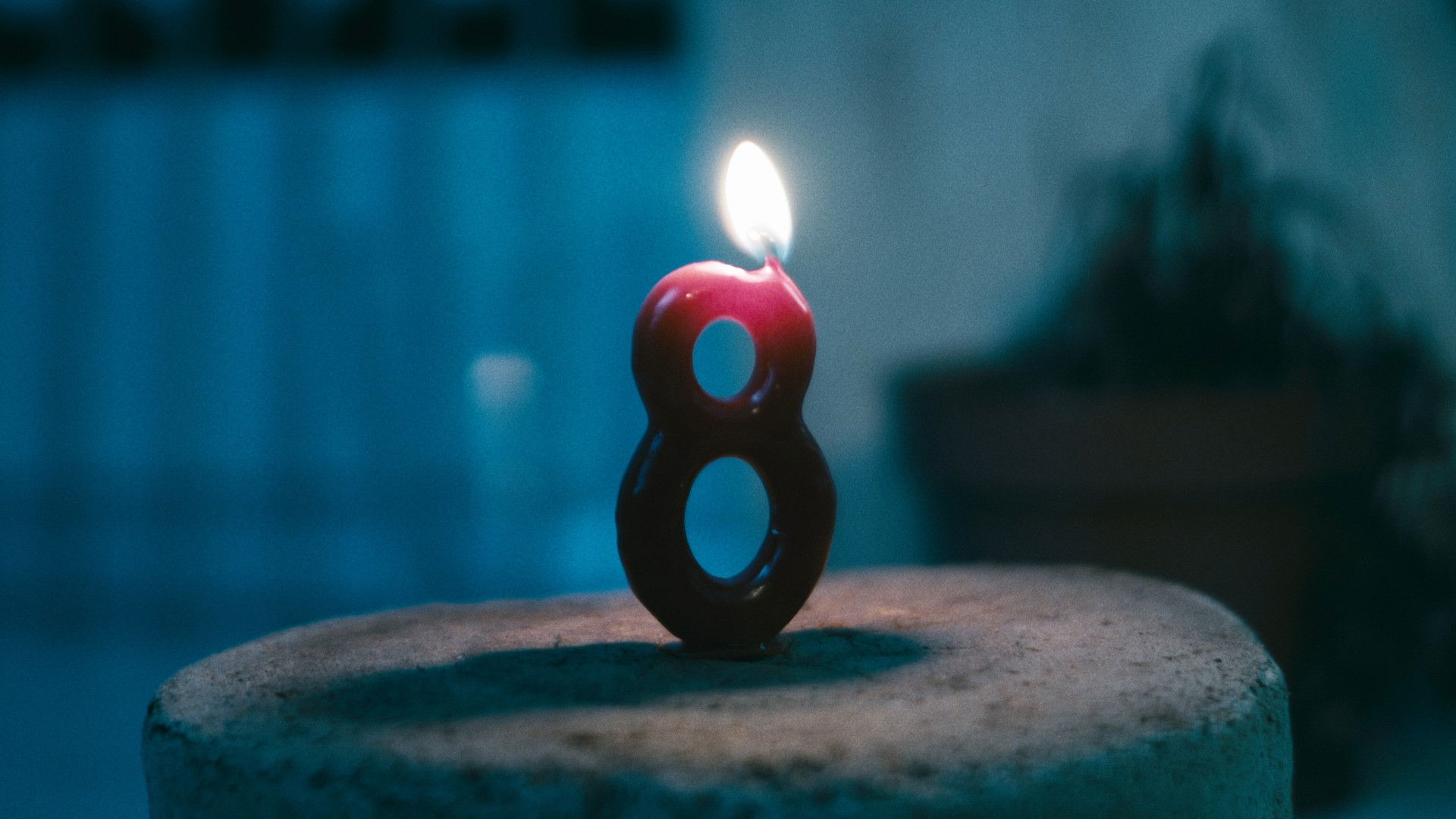 Backdrop for 8 Minutos para el Fin del Mundo