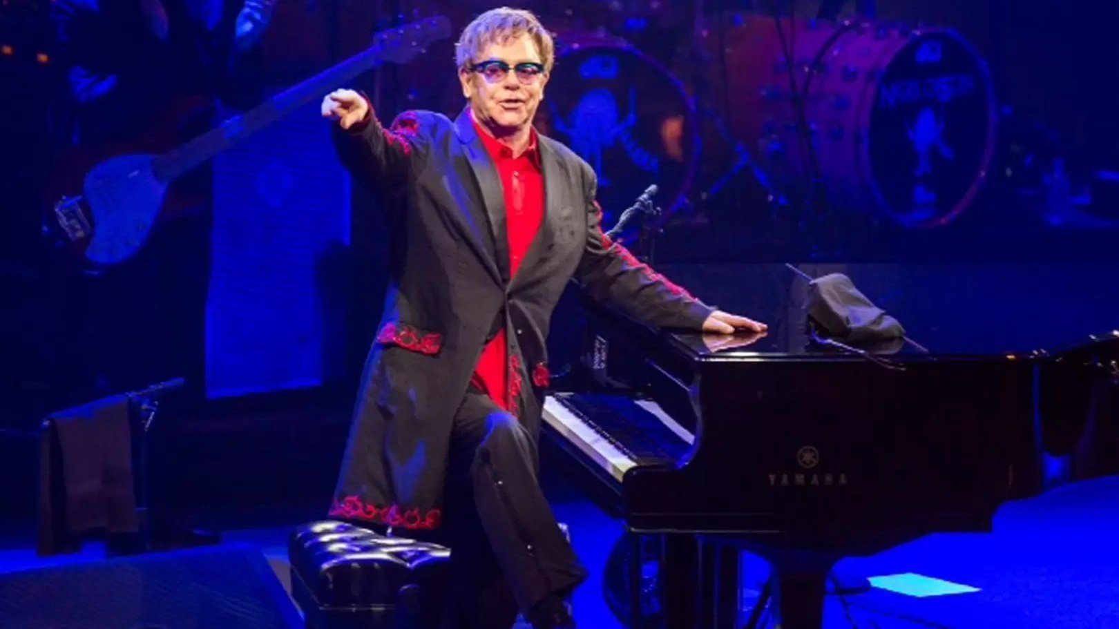 Backdrop for Elton John - Live at iTunes Festival 2013