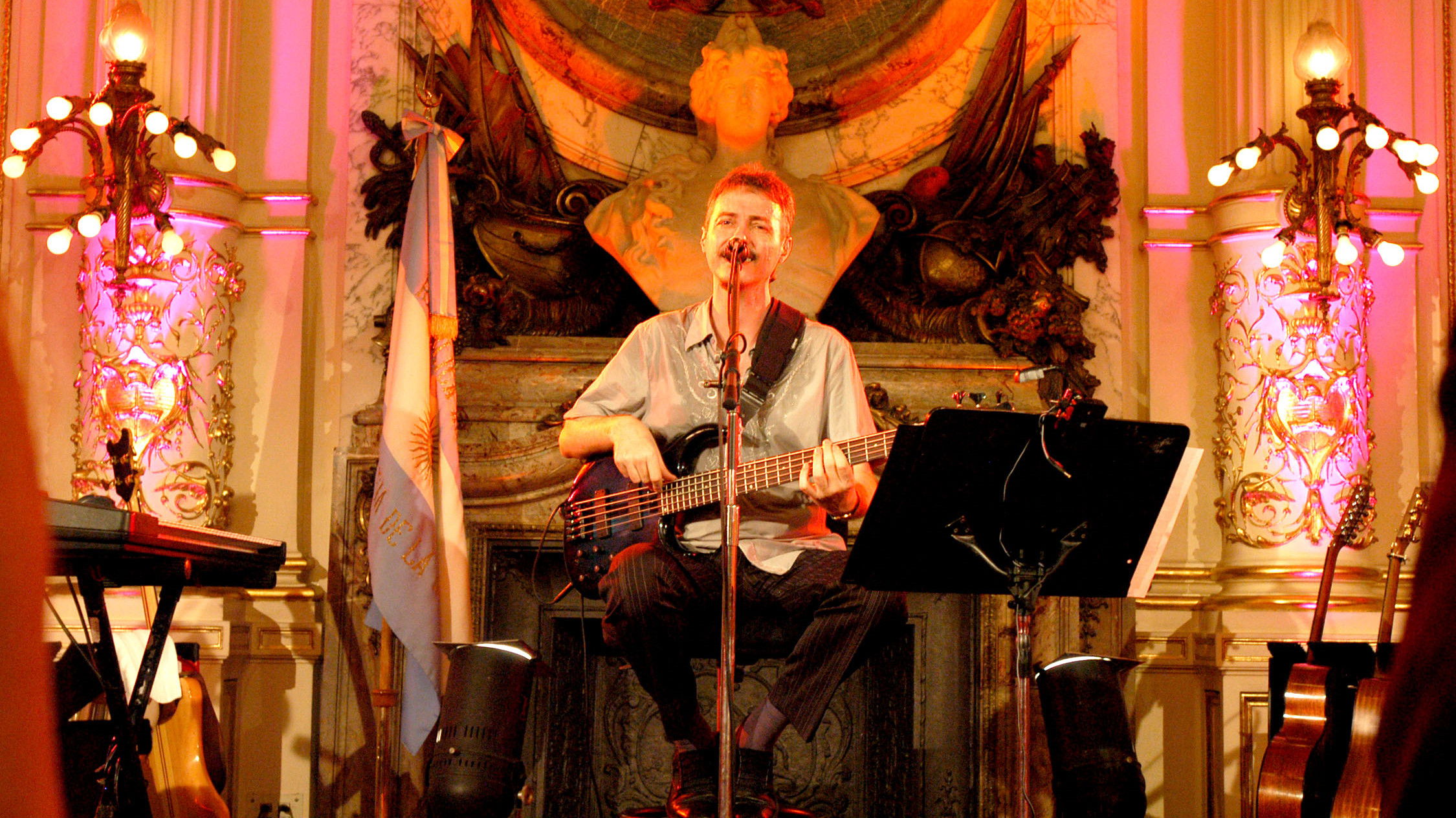 Backdrop for Pedro Aznar: Música en el Salón Blanco