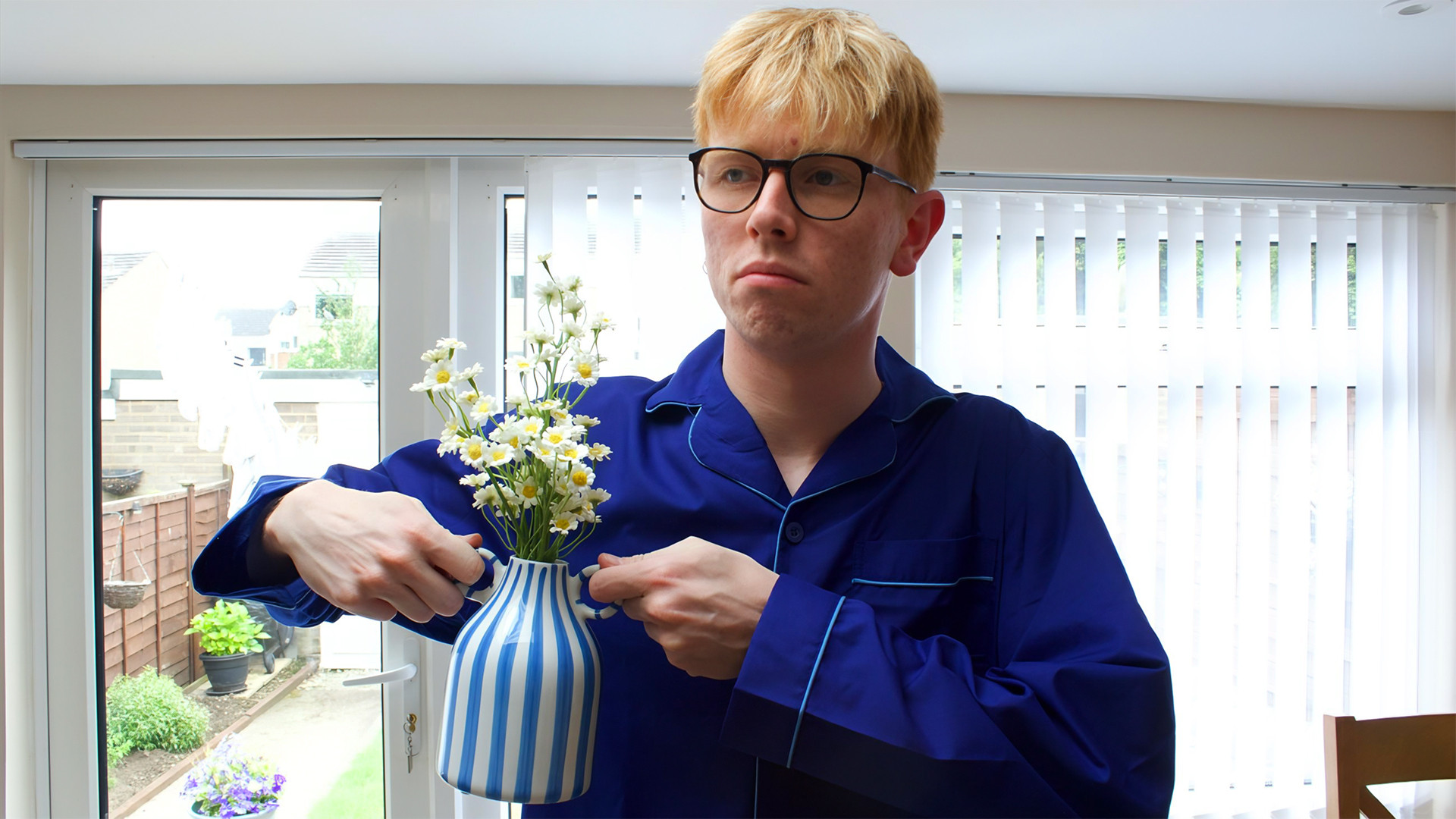 Backdrop for A Mundane Life