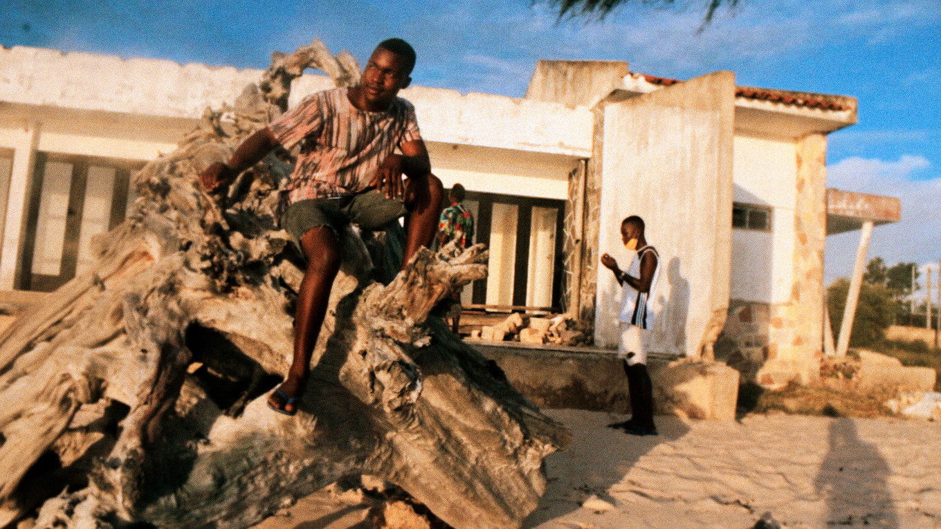 Backdrop for Domy + Ailucha: Ket Stuff!