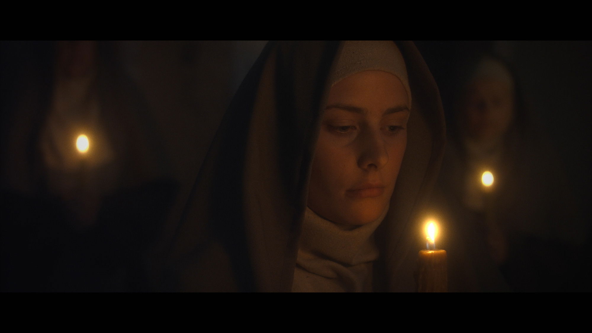 Backdrop for Tu che forse vedrai il sole