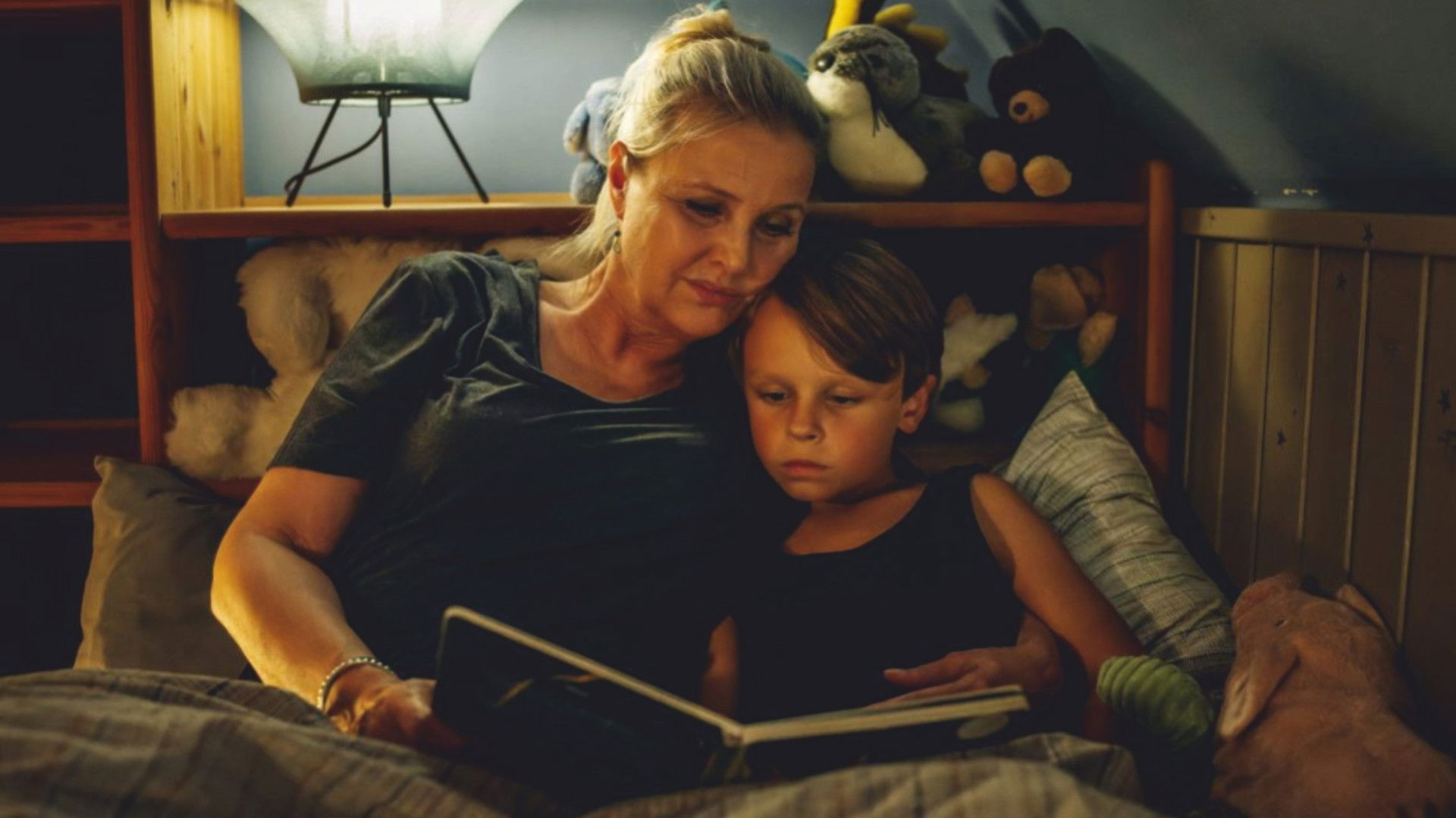 Backdrop for Das gläserne Kind