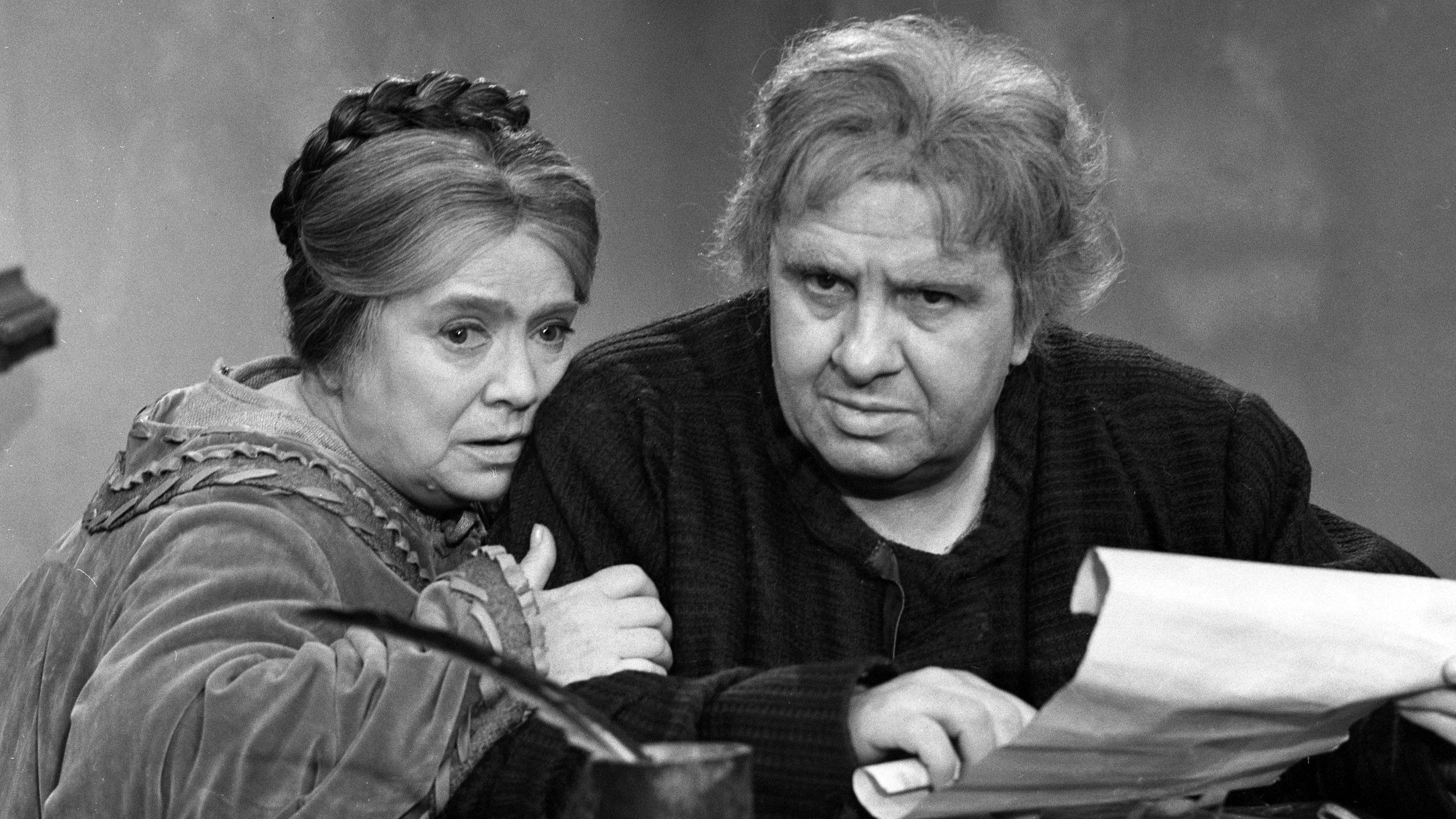 Backdrop for Kosmas a paní Božetěcha