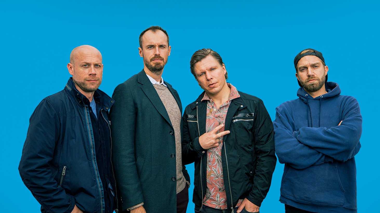 Backdrop for Modernit miehet