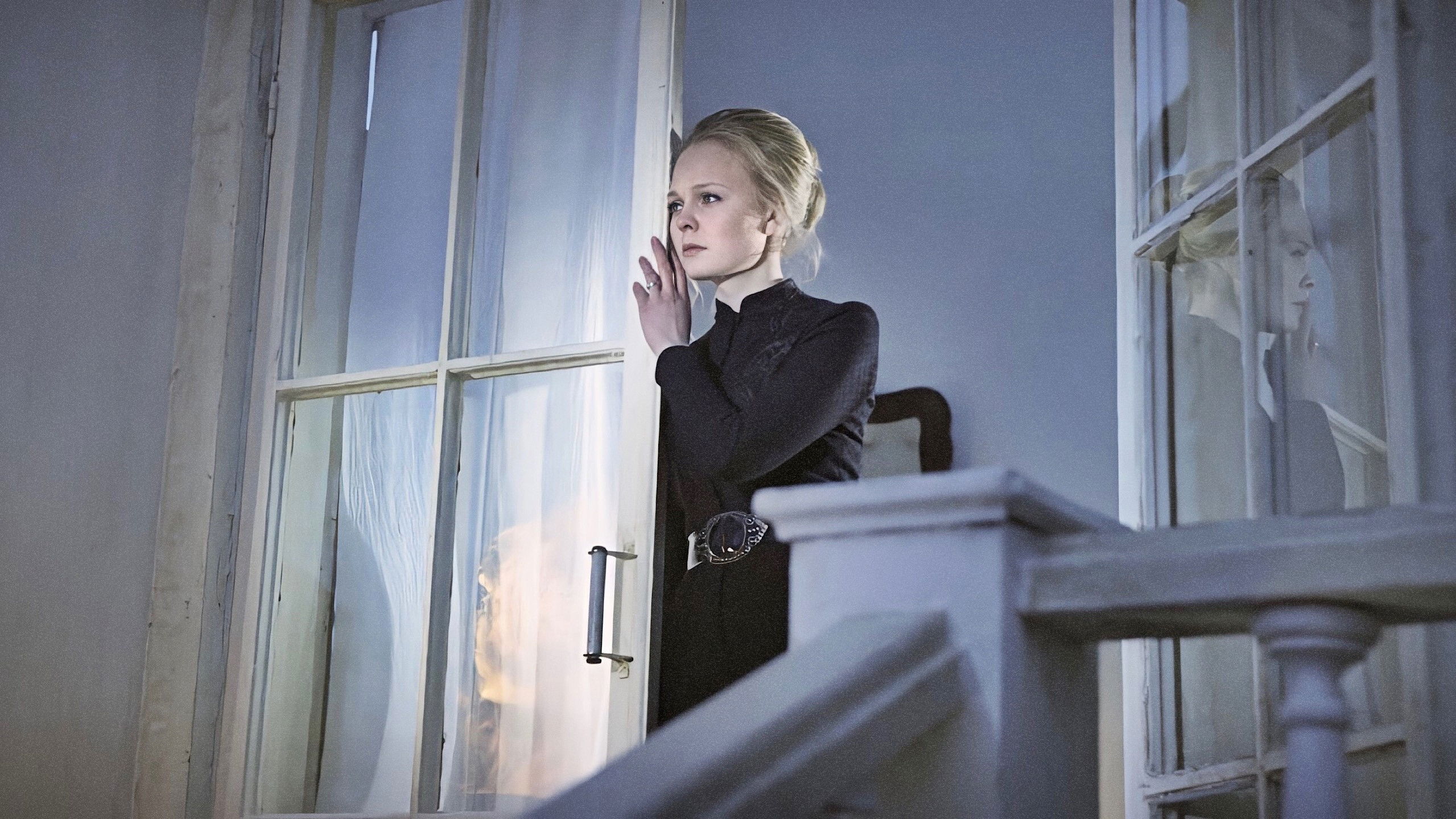 Backdrop for Sing a Song, Poet