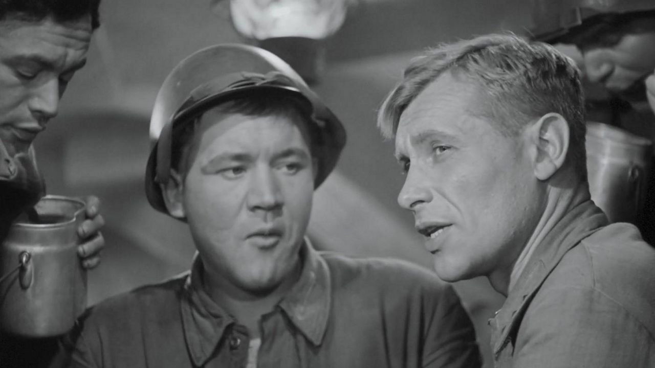 Backdrop for Two Soldiers