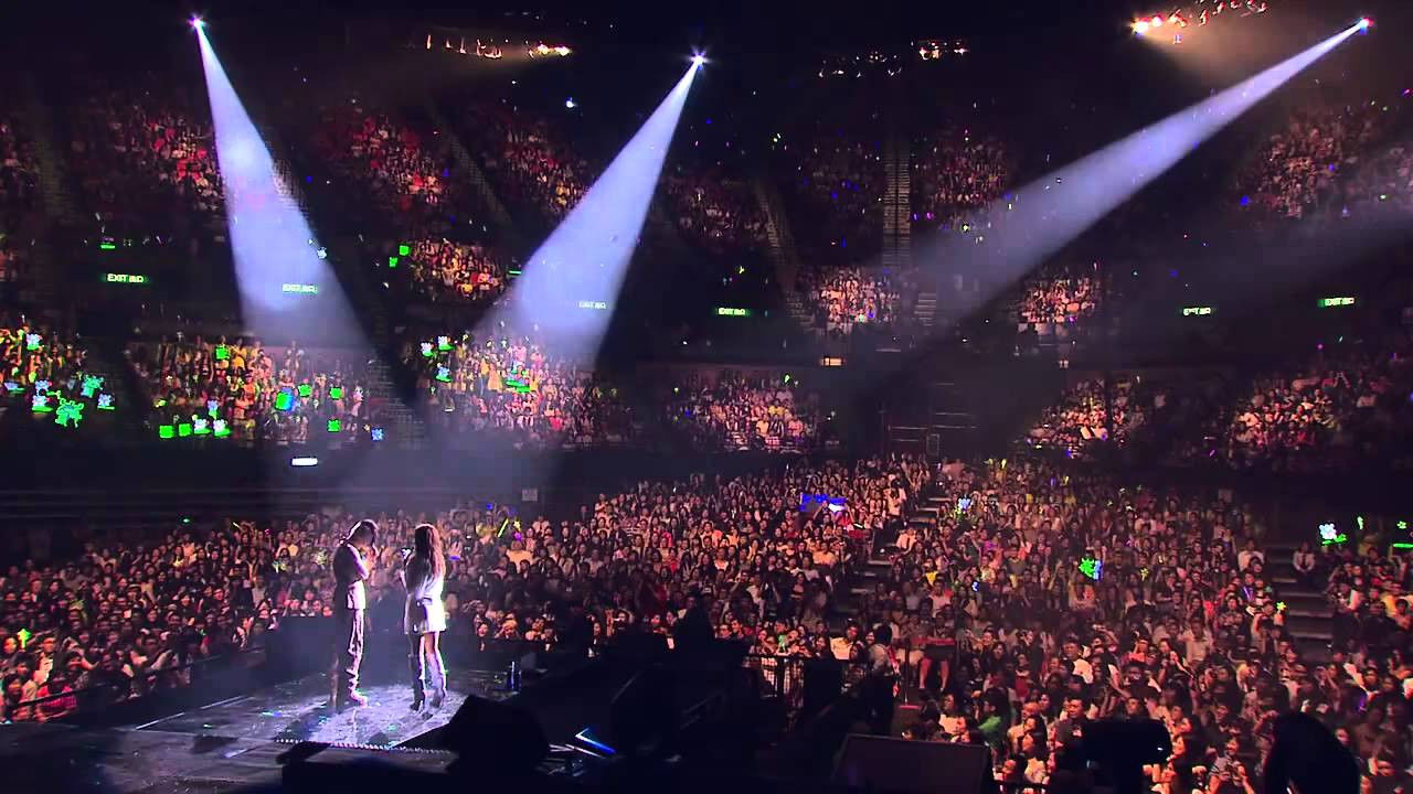 Backdrop for Come 2 Me Beauty Live On Stage 林峰演唱会 2010