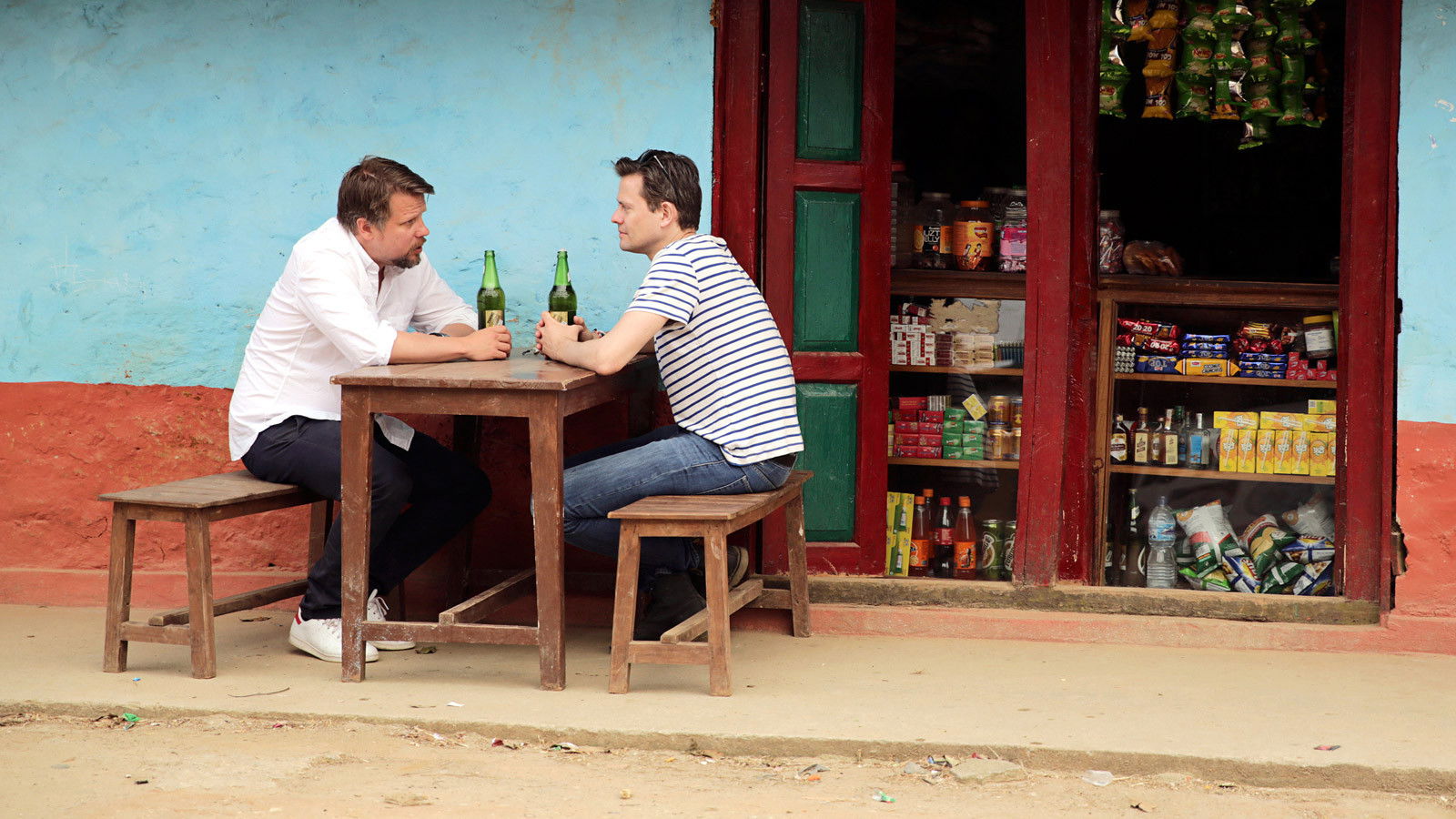 Backdrop for Jorden runt på 6 steg