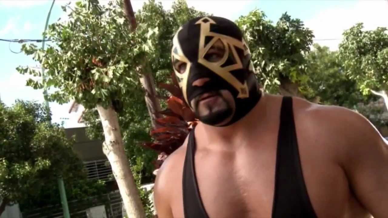 Backdrop for 100% lucha, el amo de los clones