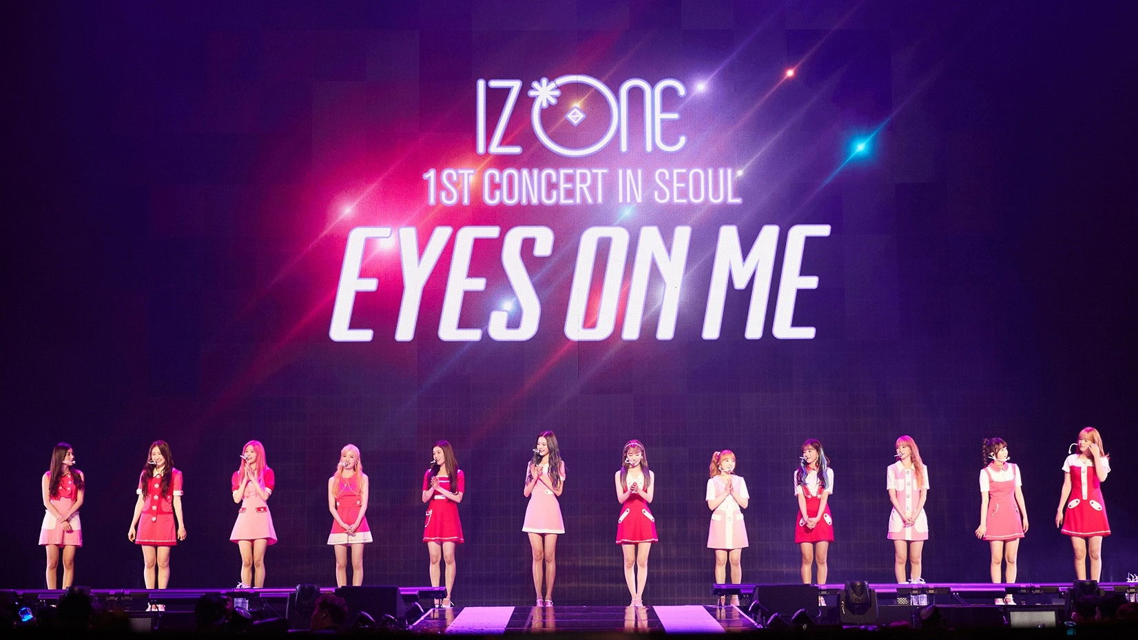 Backdrop for 아이즈원 (IZ*ONE) - 1ST CONCERT IN SEOUL [EYES ON ME]