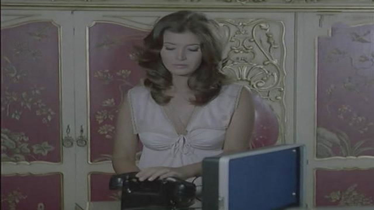 Backdrop for كم أنت حزين أيها الحب