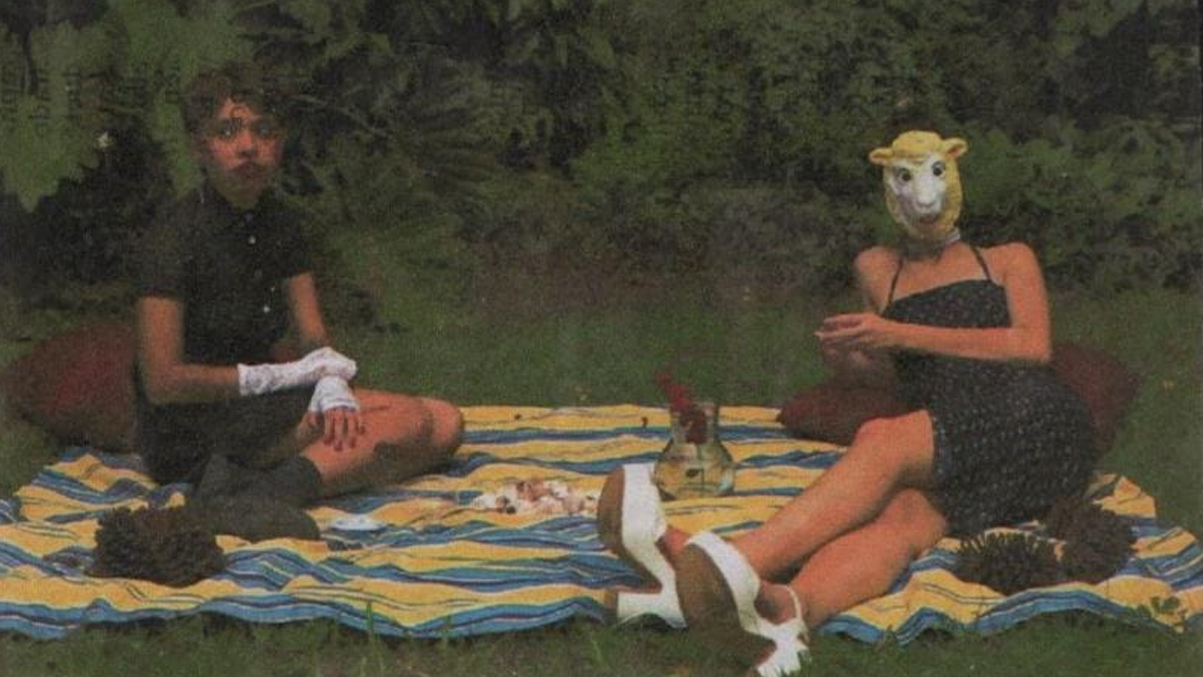 Backdrop for Sín título