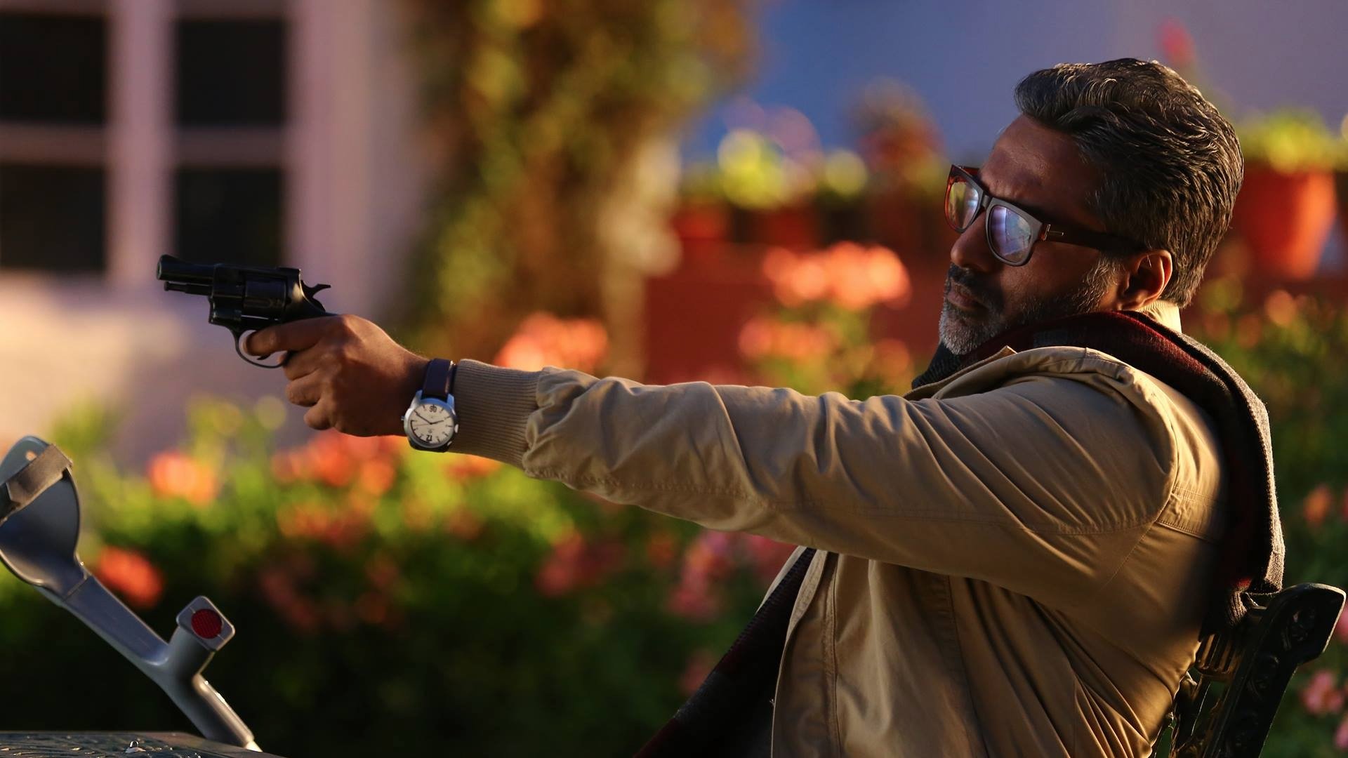 Backdrop for Dhuruvangal Pathinaaru