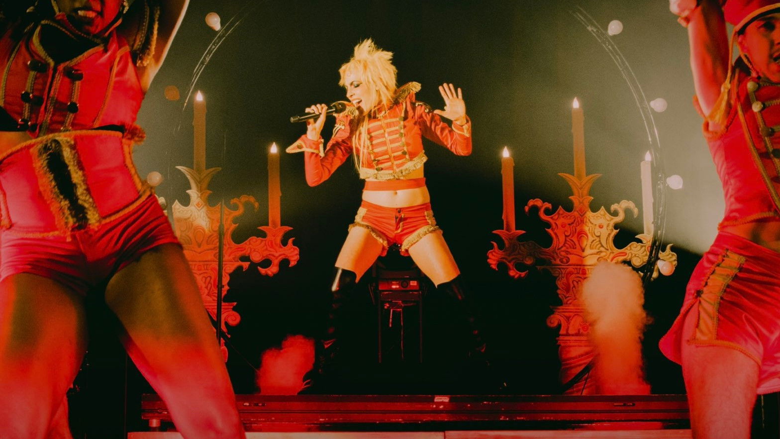 Backdrop for Fanfare: Live at the Fonda