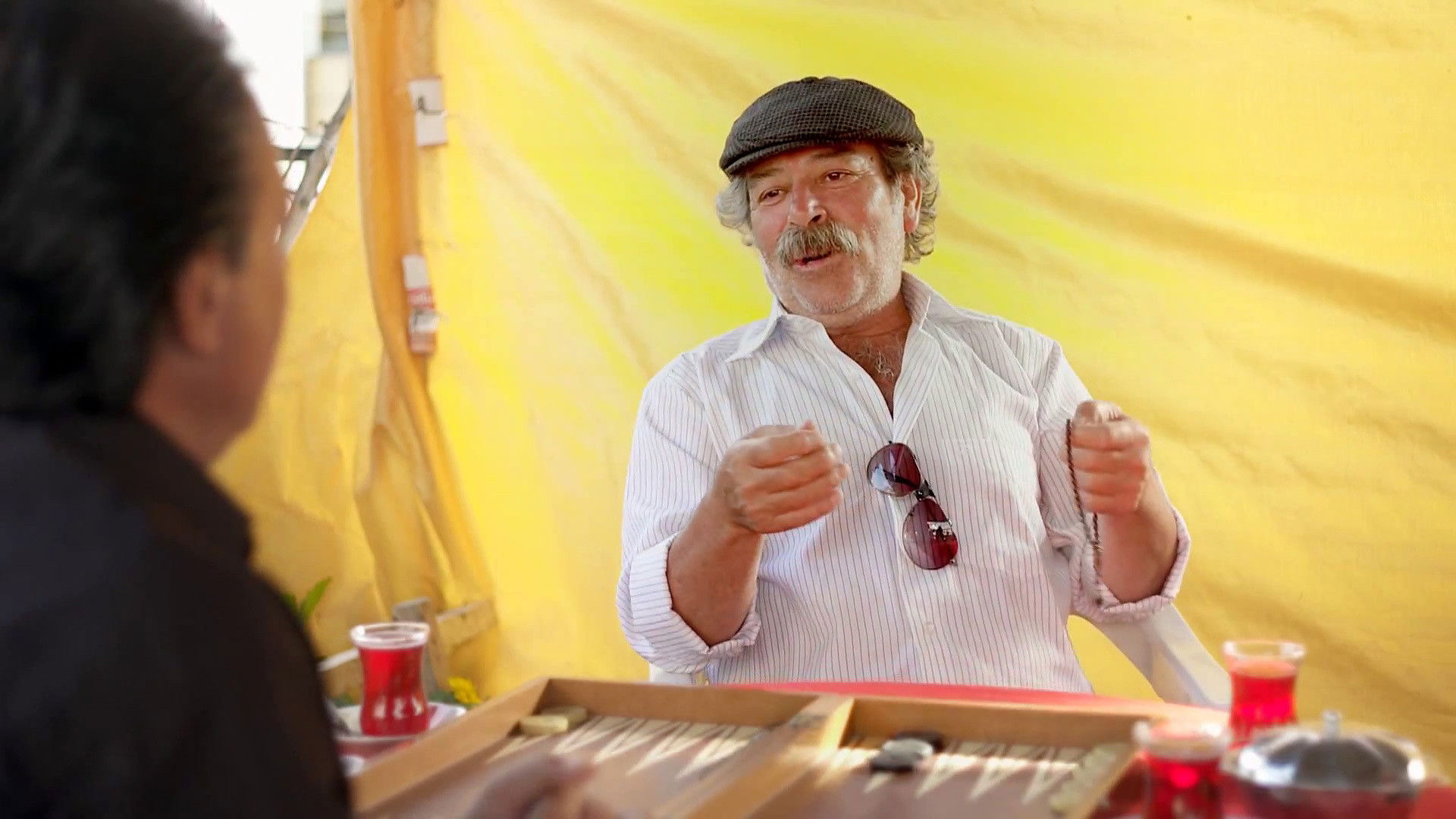 Backdrop for Vangölü Canavarı