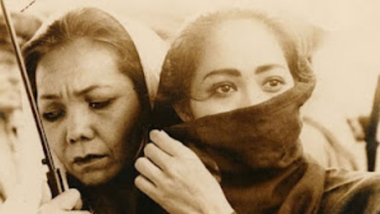 Backdrop for Two Mementos