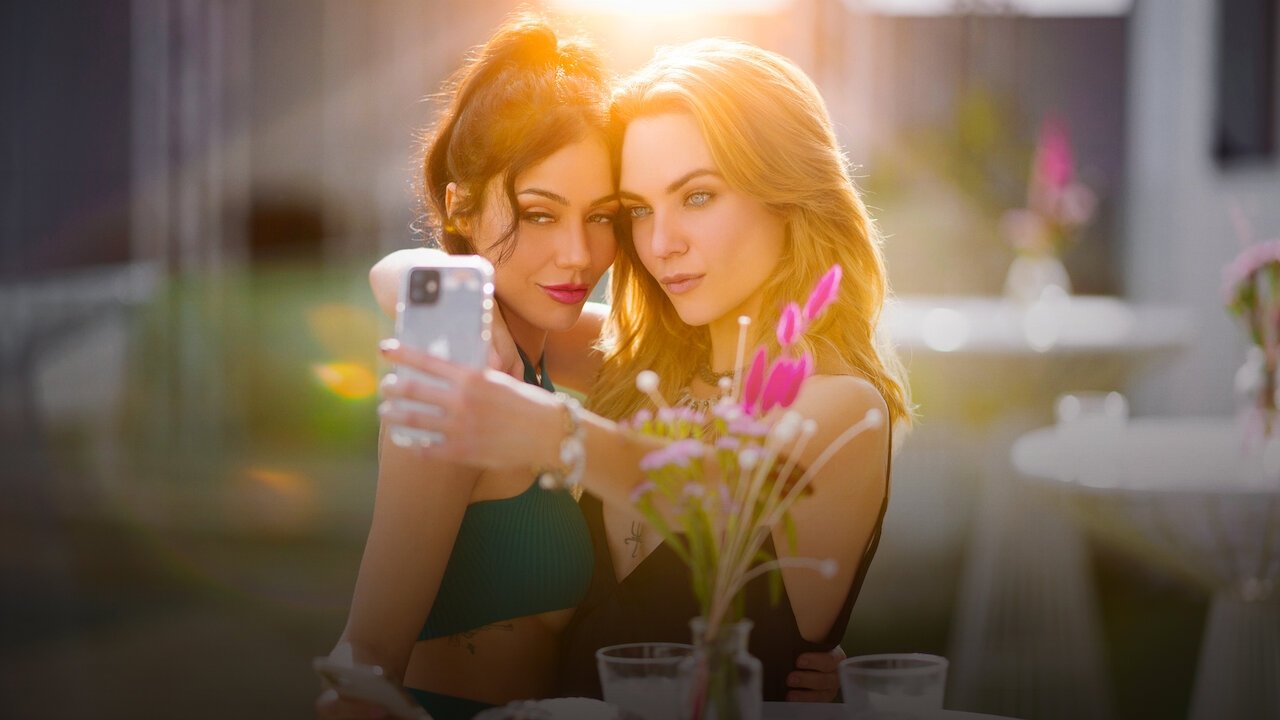 Backdrop for Byron Baes