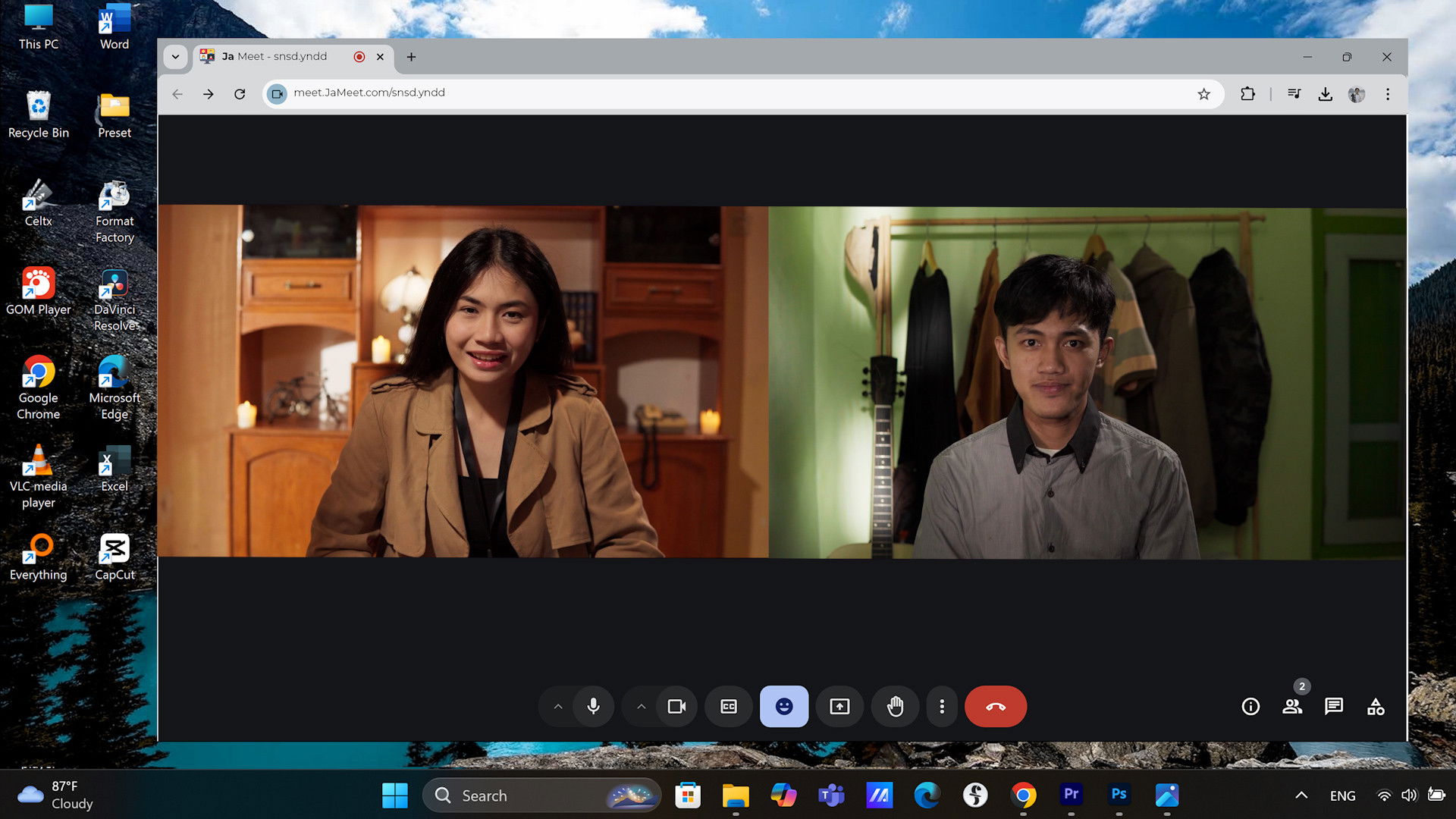 Backdrop for Revi Siterusah's Heart Voice