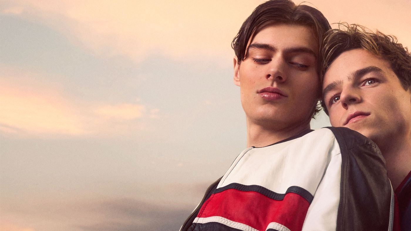 Backdrop for The Class of 2000