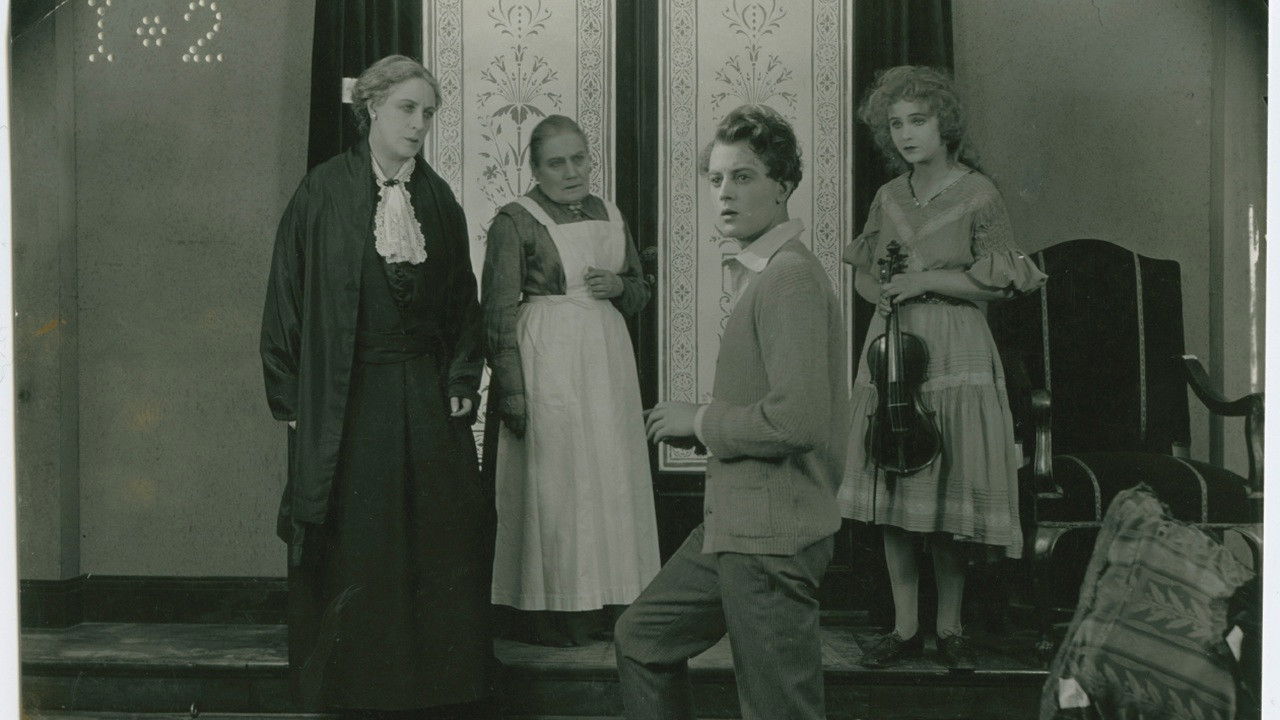 Backdrop for Gunnar Hede's Saga