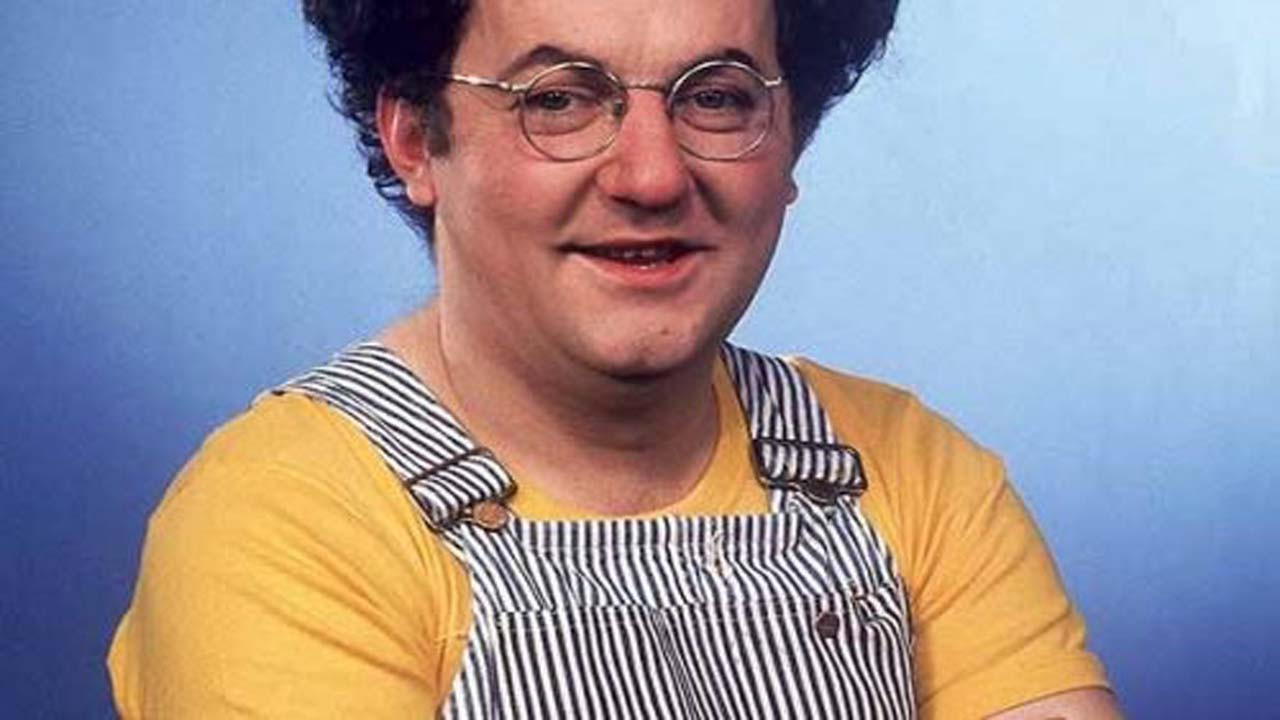 Backdrop for Coluche - Quand je serai grand je serai con - Vol 2