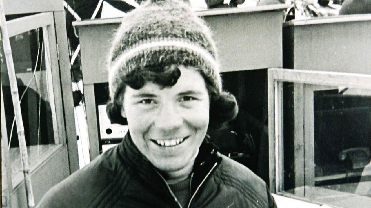 Backdrop for Erik(A) - Der Mann, der Weltmeisterin wurde