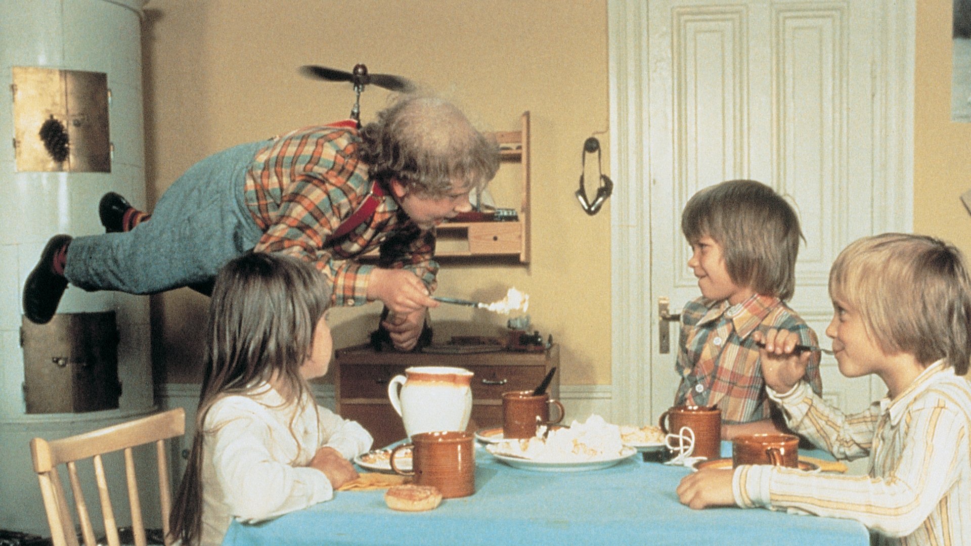 Backdrop for Karlsson on the Roof