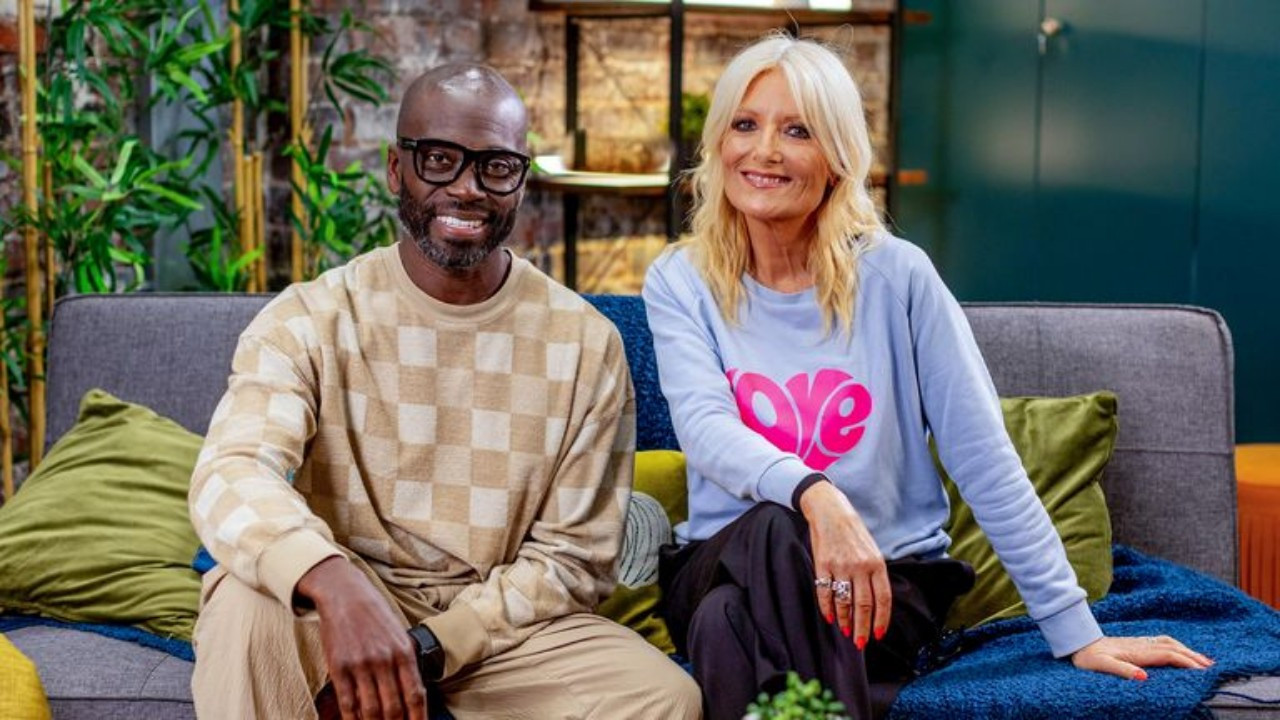 Backdrop for Shop Smart, Save Money