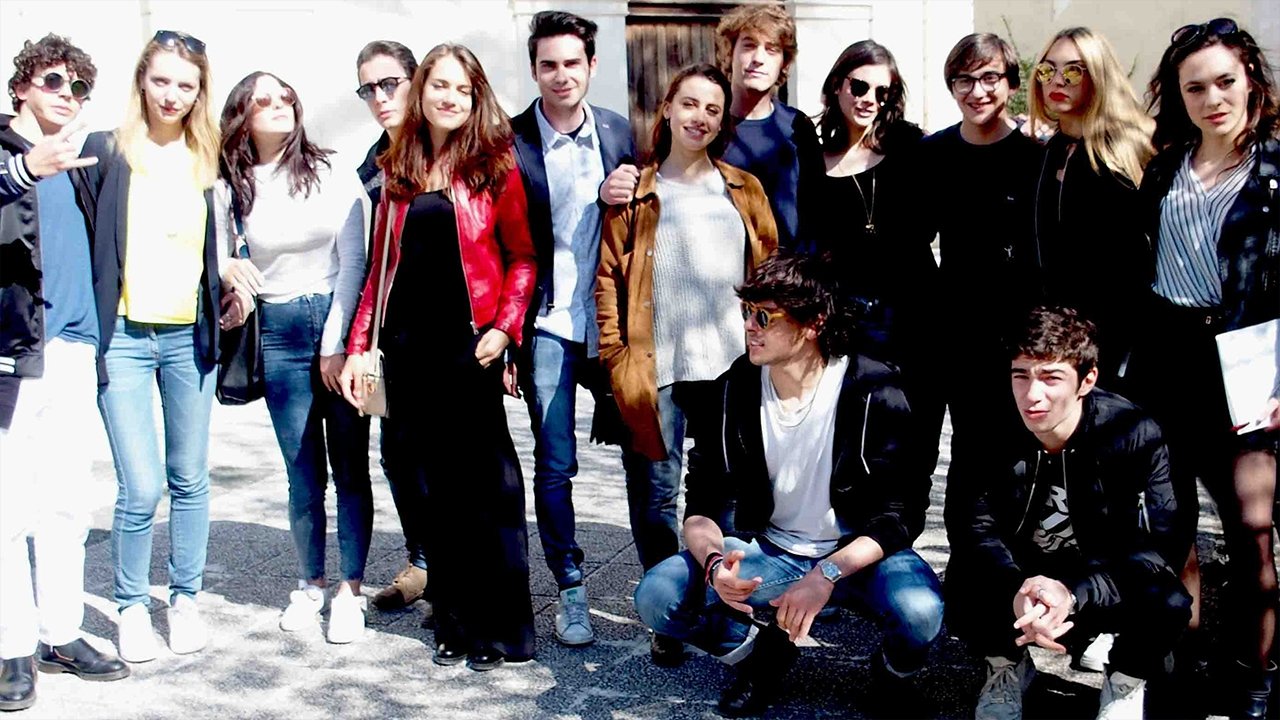 Backdrop for Non c'è campo