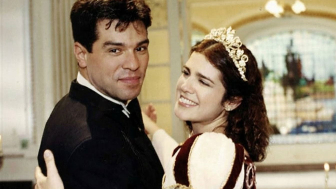 Backdrop for Louca Paixão