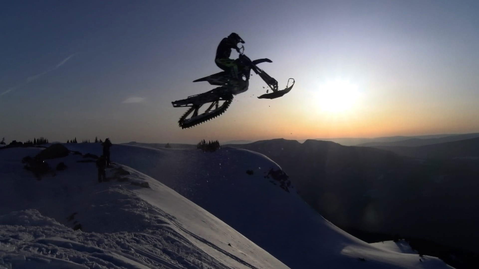 Backdrop for Thunderstruck 17