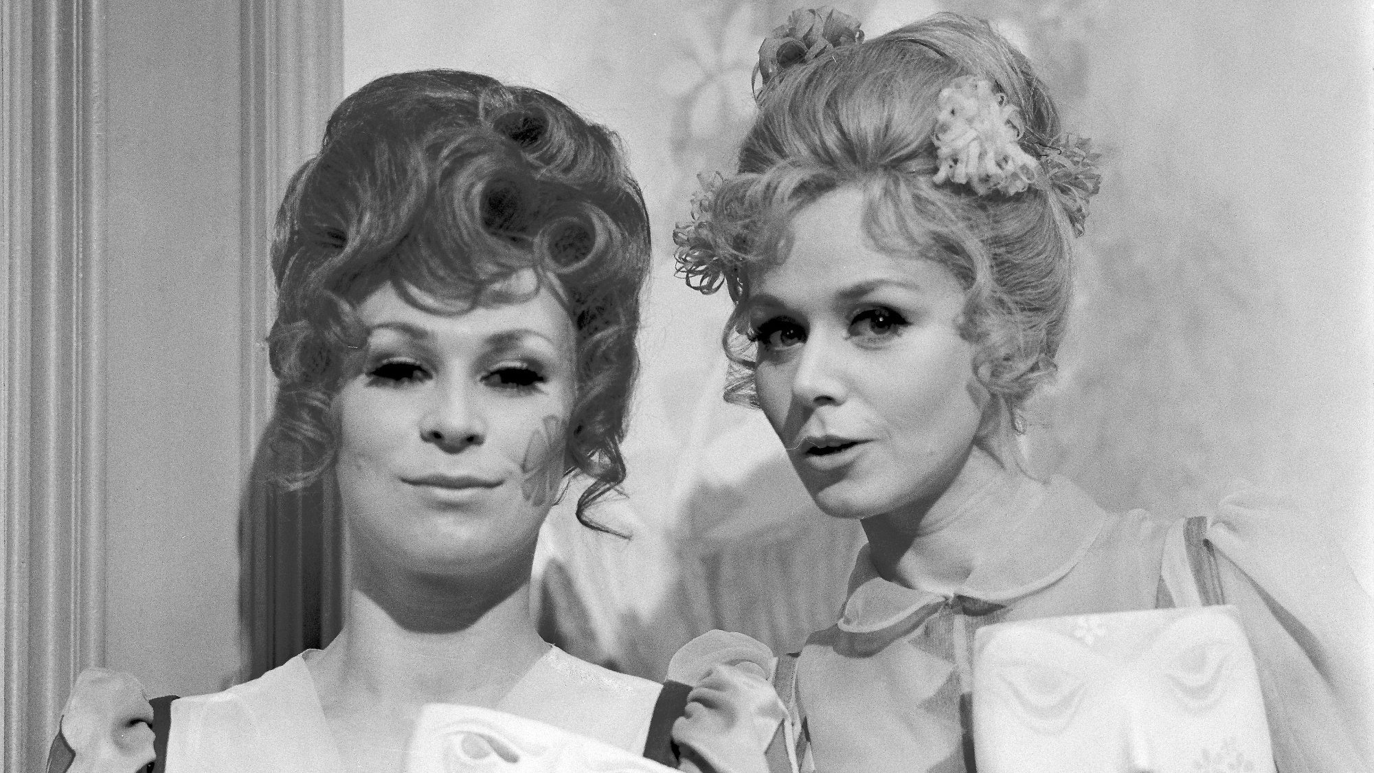 Backdrop for Lásky hra osudná