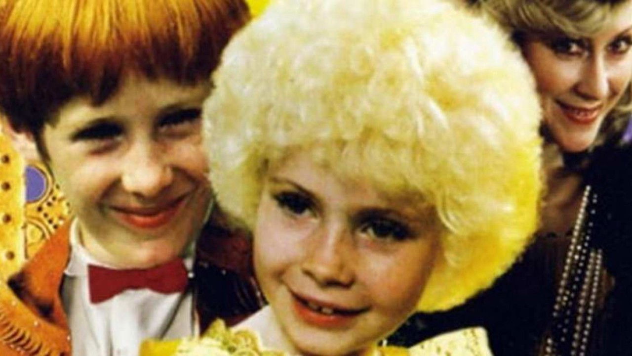 Backdrop for Red, Honest, in Love