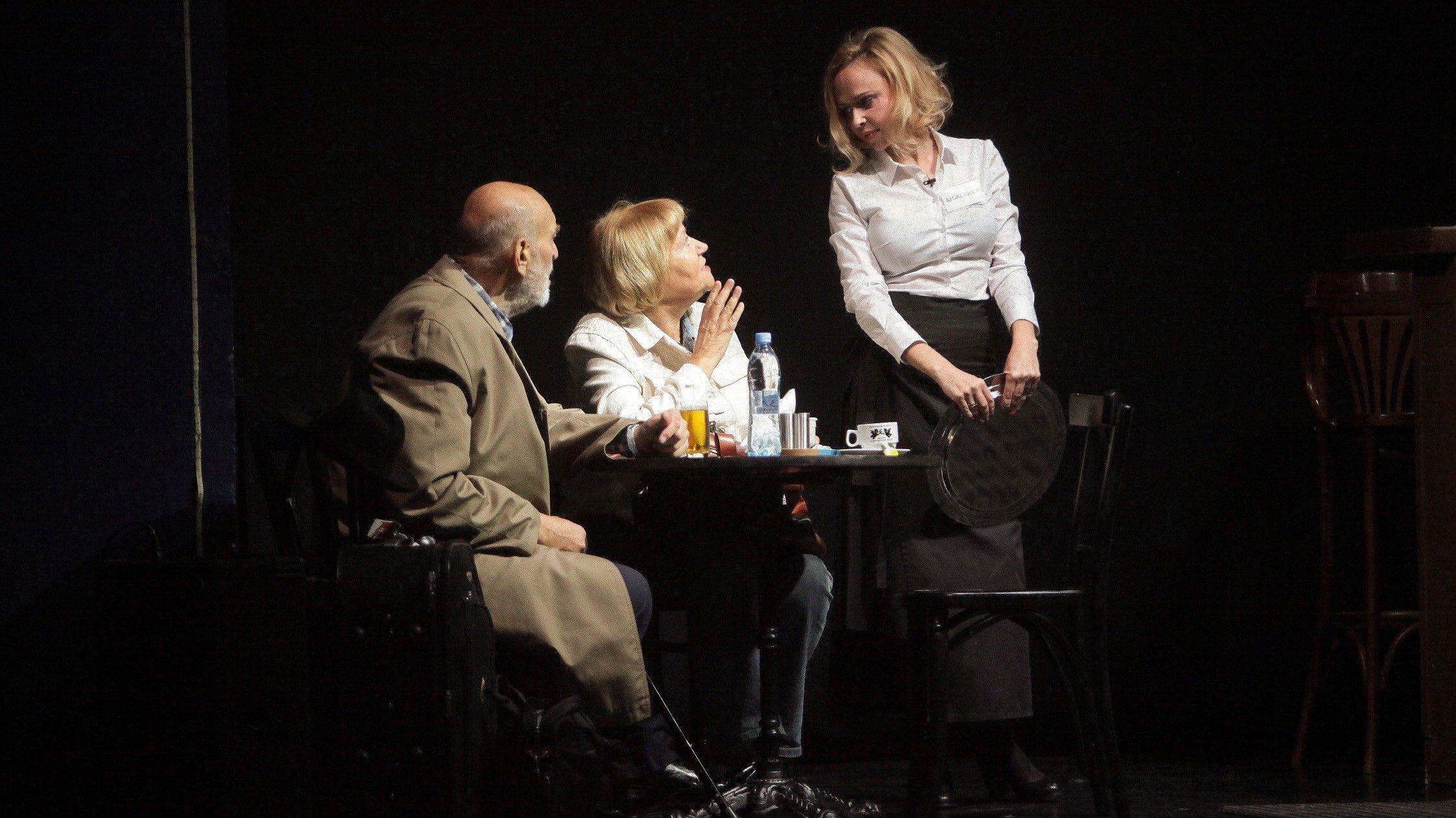 Backdrop for Evgeniy Grishkovets: While the Beer is Being Poured