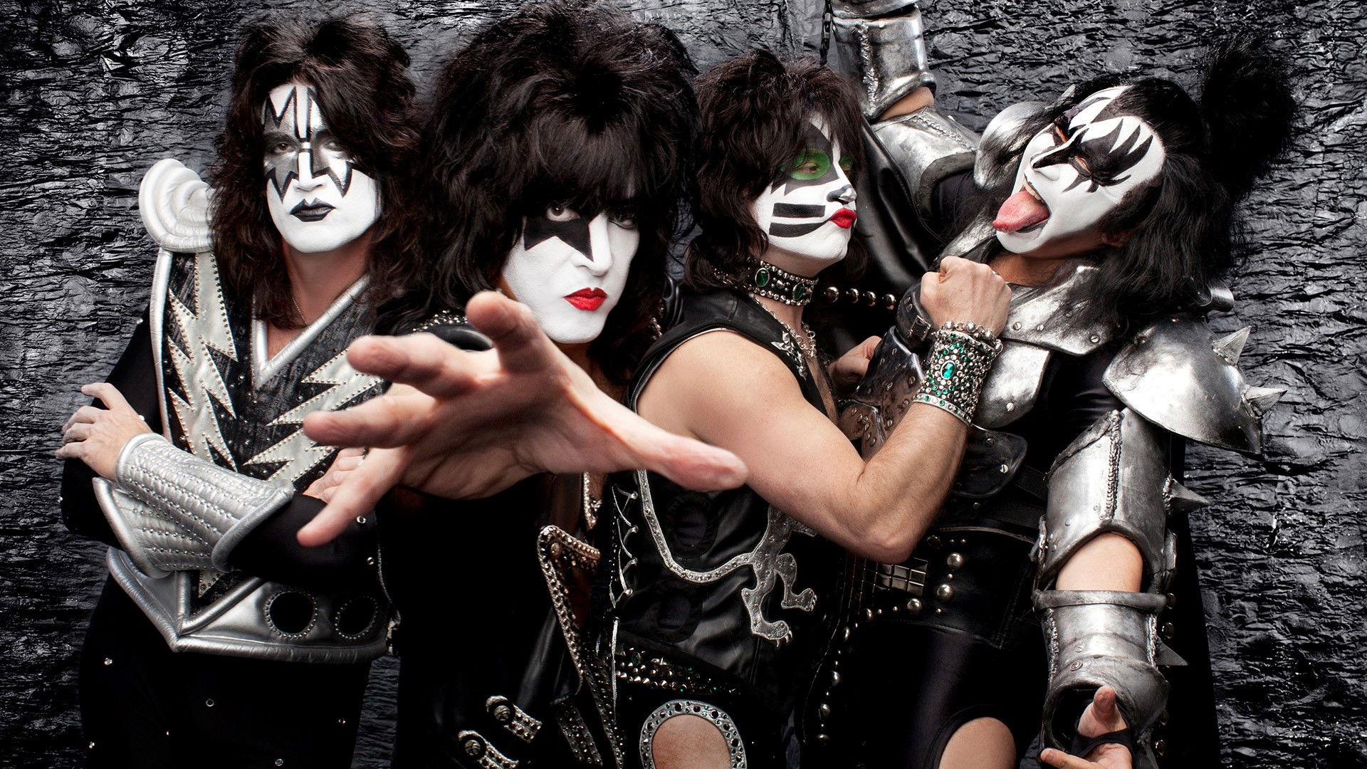 Backdrop for The Kiss Monster World Tour: Live from Europe