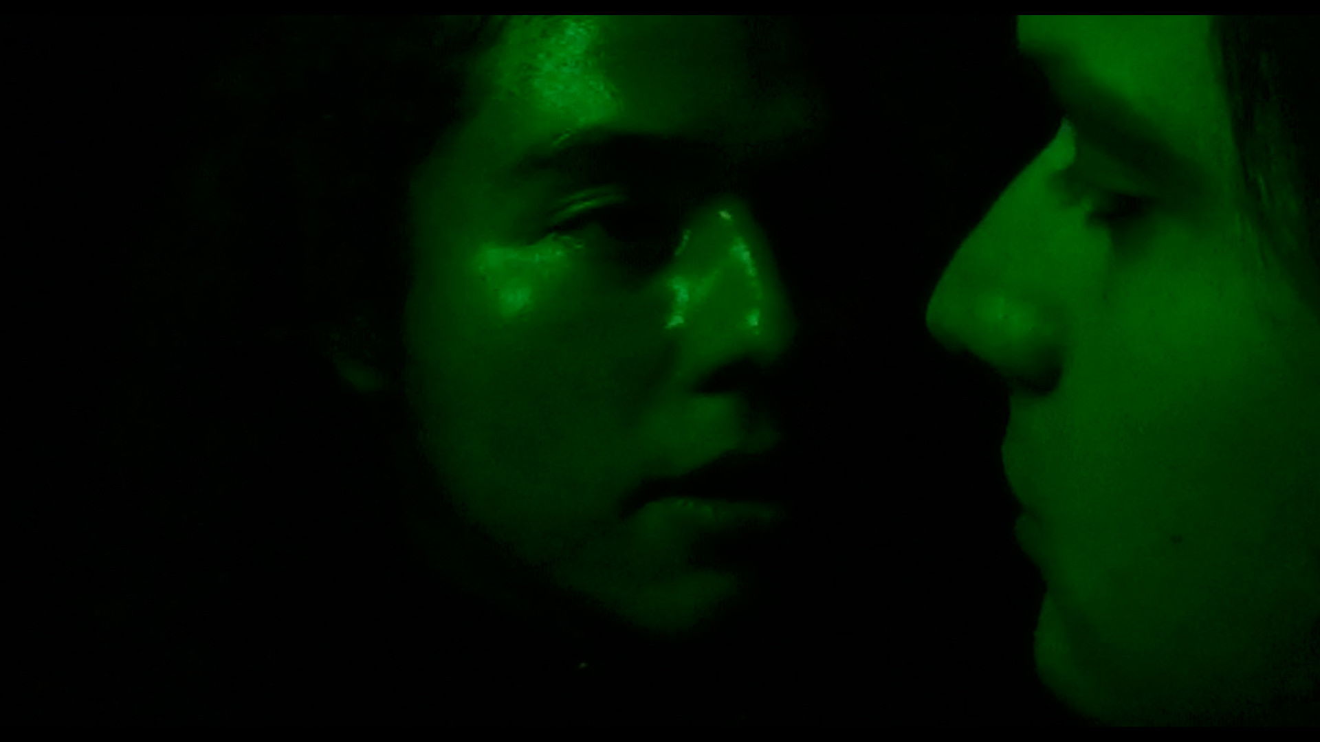 Backdrop for Huyendo