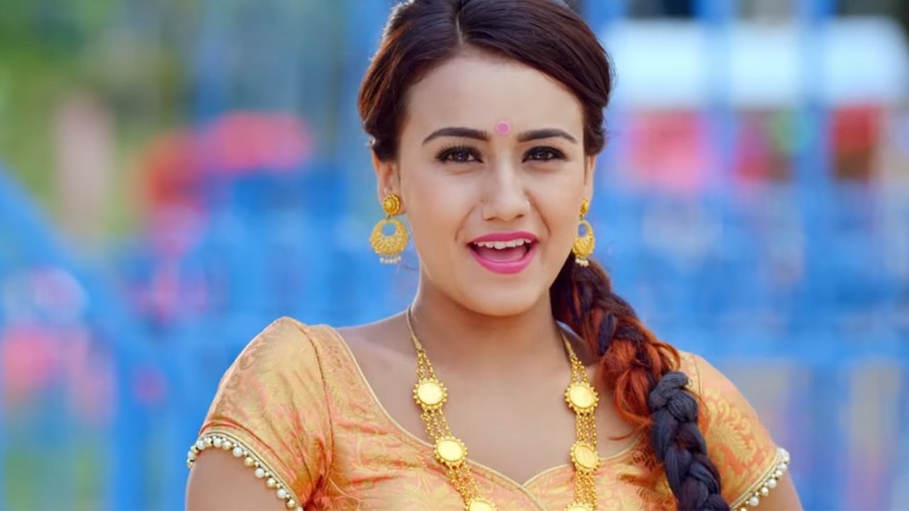 Backdrop for Dui Rupaiyan