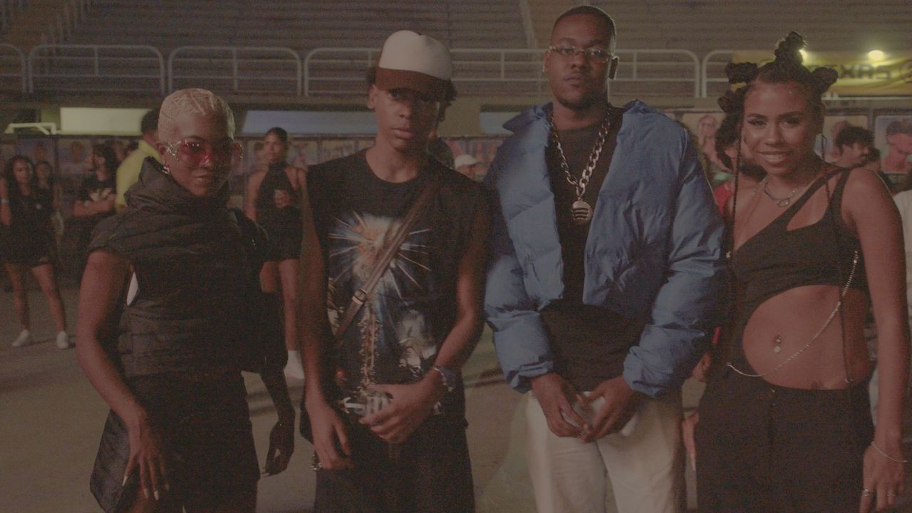 Backdrop for Eu tenho a chave, eu tenho o charme