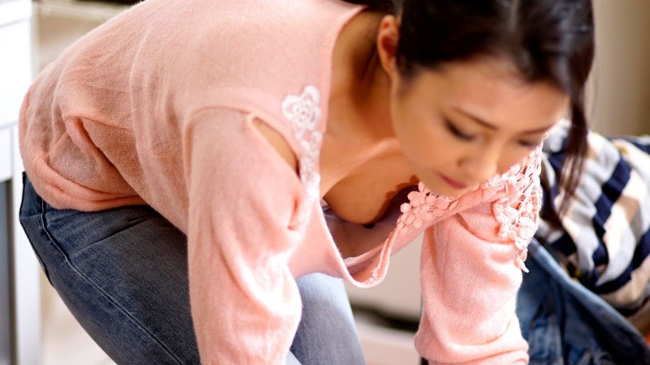 Backdrop for The Braless Wife I Pass By Every Morning When Taking Out The Trash, Kano Hana
